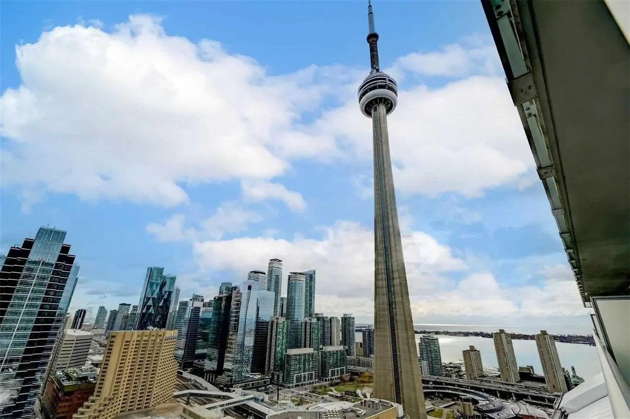 Downtown Toronto Cn Tower Suites Canada